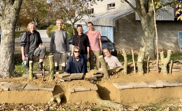 2025-11-08-bijenburcht-4-rv-aeneas-roermond-gereed-met-de-werkbijen-jpeg 2025-11-08-bijenburcht-4-rv-aeneas-roermond-gereed-met-de-werkbijen-jpeg